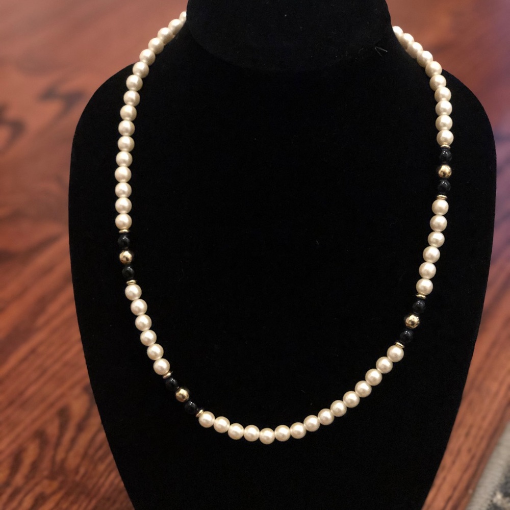 Vintage Pearl Necklace with Black and Gold Accent